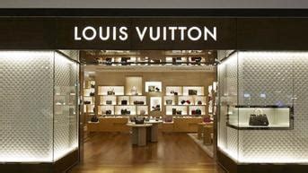 bloomingdales manhattan louis vuitton|louis vuitton glendale bloomingdale's.